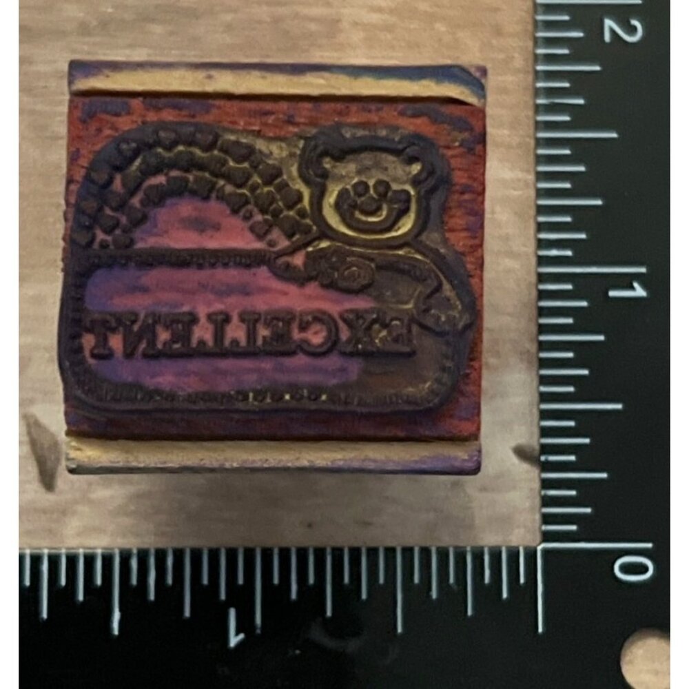 Vintage Wooden Rubber Stamp With Smiling Bear & Chain Design
